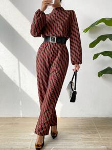 SHEIN Privé Monos Estampados Con Patrón Ondulado De Cuello Alto Para Mujeres, Hombros Caídos, Cinturón No Incluido - Caqui - Ver 3