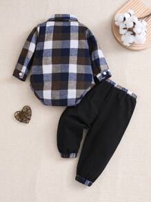 嬰兒男童經典黑白格紋連體褲和褲子套裝 - 黑與白 - 查看 2