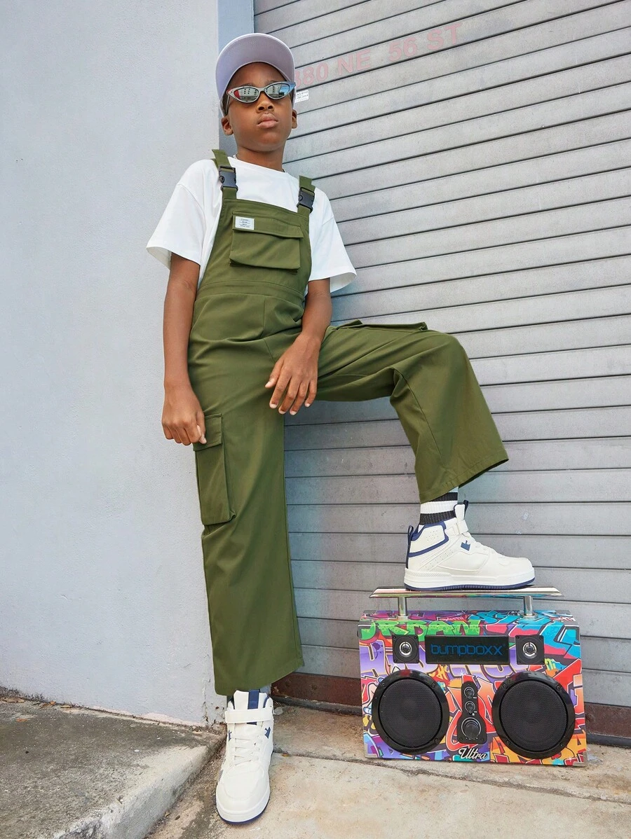 SHEIN Niño preadolescente 1 pieza mono overol con diseño de bolsillo con solapa - Verde militar - Ver 1