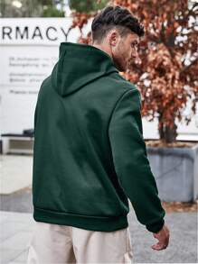 Manfinity Homme Nam Plus Đồ họa Khẩu hiệu Túi kangaroo Dây rút Hoodie - màu xanh lá - Xem 2