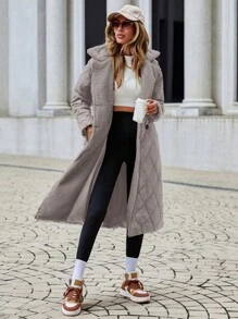 RueChic 女款純色系扣翻領長版襯墊大衣