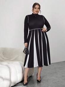 SHEIN Privé 大尺碼拼色仿頸連衣裙 - 黑色 - 查看 5