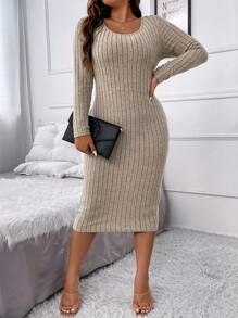 SHEIN Unity 女性修身大尺碼長袍,採用厚實面料,適合秋冬穿著 - 卡其色 - 查看 4