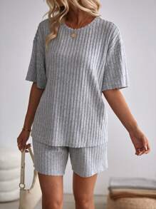 SHEIN LUNE 女士肋織落肩t恤和短褲套裝