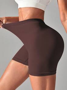Easithlete Solid Color Back Pleated Sports Shorts - Coffee Brown - View 5