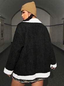 SHEIN EZwear Chaqueta De Talla Grande Con Botones Delanteros, Bolsillos Y Detalles De Contraste