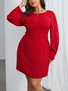 SHEIN Privé 大尺寸純色露背吊帶連身裙 - 紅色 - 查看 3