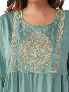 女式拼色刺绣圆领阿拉伯风格连衣裙 - 水鴨藍 - 查看 3