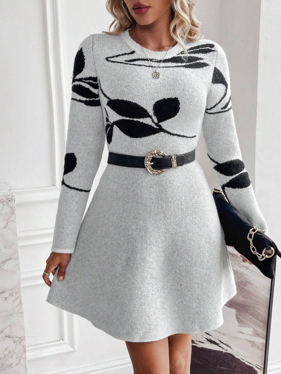 SHEIN Clasi 女性針織毛衣洋裝帶葉子圖案 - 黑與白 - 查看 1