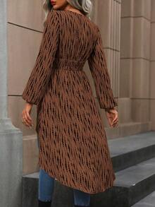 SHEIN LUNE 隨機印花女款長袖襯衫 - 棕色 - 查看 2