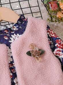 SHEIN 小女孩秋冬花卉印花裙 & 絨毛背心雙件套裝 - 彩色 - 查看 5