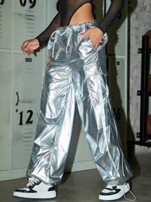Rave 金属银色抽绳高腰翻盖口袋褶裥工装降落伞裤，休闲舒适，适合情人节之夜 - 銀色 - 查看 4