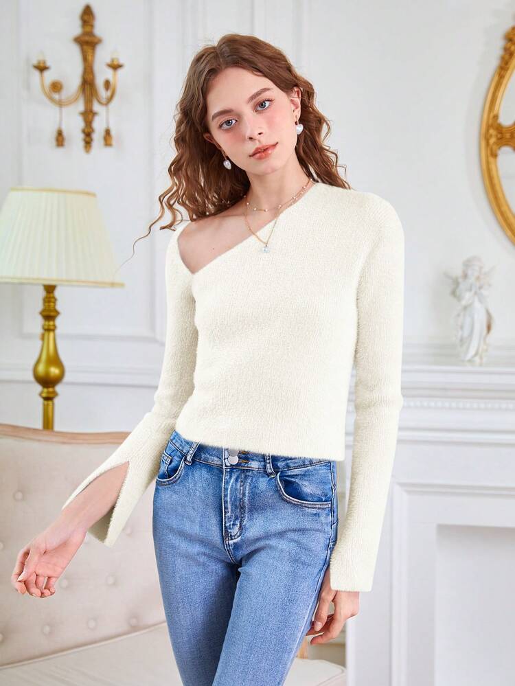 Women's Asymmetrical Shoulder Fitted Sweater
