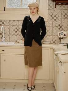 Simple Retro 粘膠平繡v領針織開衫 - 黑色 - 查看 4