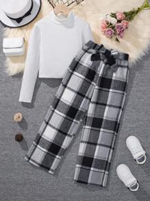 SHEIN Conjunto de dos piezas de niñas preadolescentes con camisa de unicolor y pantalones a cuadros - Multicolor - Ver 1