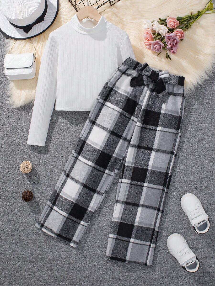 SHEIN Conjunto de dos piezas de niñas preadolescentes con camisa de unicolor y pantalones a cuadros - Multicolor - Ver 1