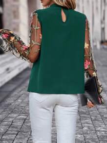 SHEIN Clasi Camisa de mujeres de malla con con bordado floral con retazo - Verde Oscuro - Ver 2