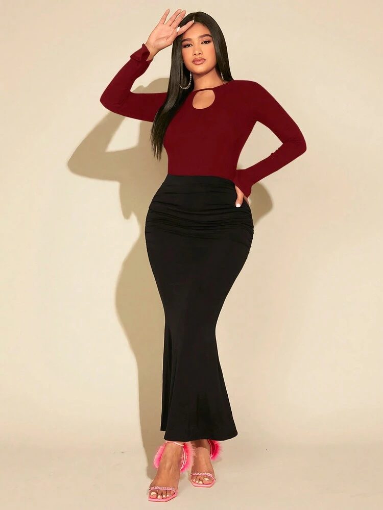 Women's Solid Color Keyhole-neck T-shirt With Cut-out Design