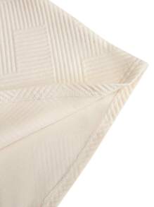 Manfinity Homme 男士半拉鍊 V 領 T 恤和短褲套裝