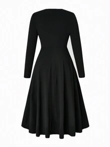 Celure 大碼蕾絲拼接A字洋裝 - 黑色 - 查看 2