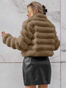 SHEIN Privé 女士純色毛絨大衣 - 卡其色 - 查看 3