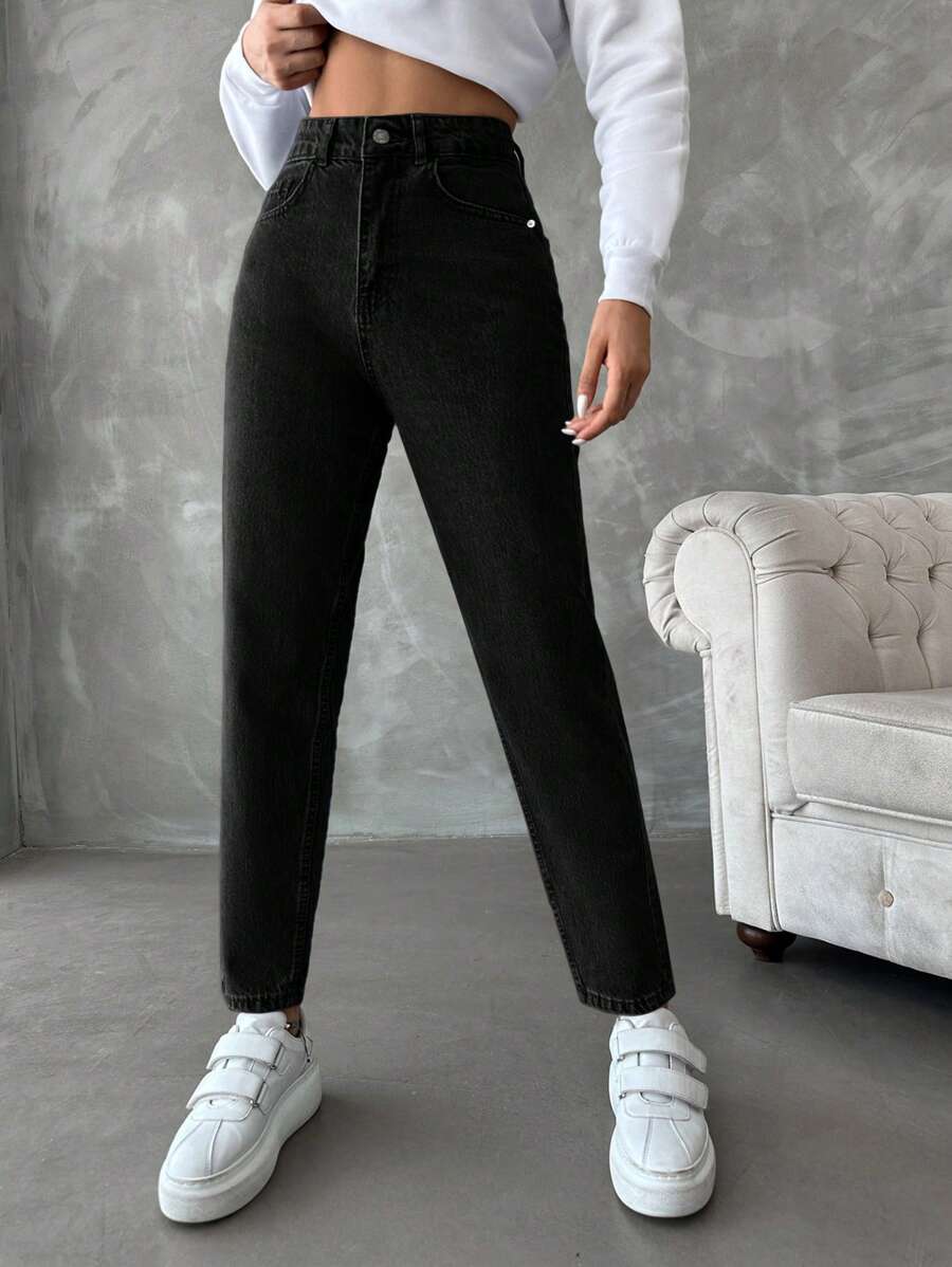 EURMUSE Women's Tapered Jeans - Hitam - View 1