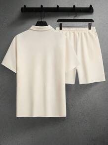 Manfinity Homme 男士半拉鍊 V 領 T 恤和短褲套裝