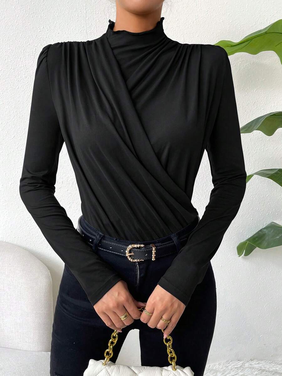 SHEIN Privé Women's Slim Fit Ruched T-shirt - Black - View 1