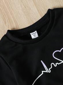 SHEIN 小女孩時尚的黑色心形標誌連帽運動衫和褲子套裝,秋冬季 - 黑色 - 查看 3