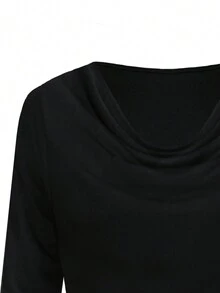 SHEIN LUNE 大碼不對稱下擺v領t卹 - 黑色 - 查看 3