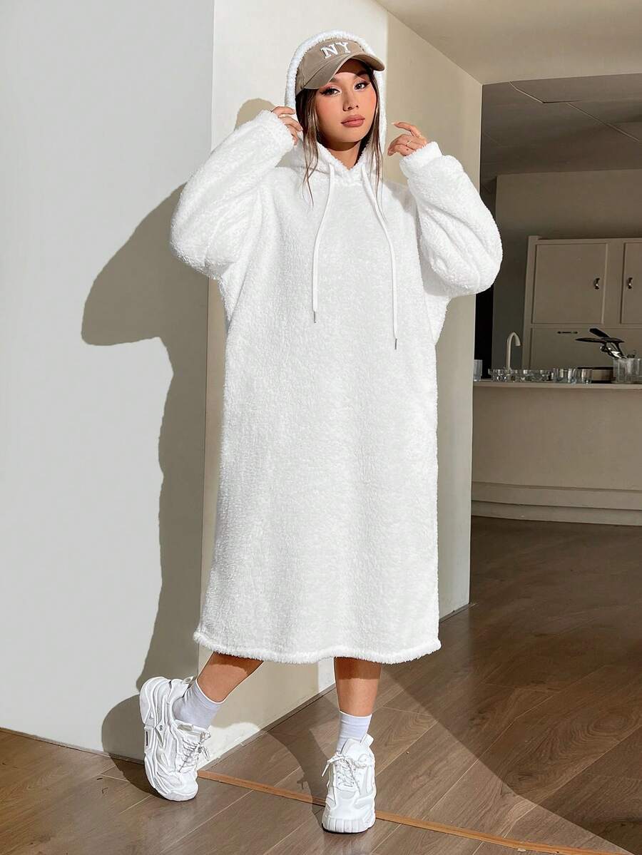 SHEIN EZwear 白色毛茸茸女裝連身裙 - 白色 - 查看 1