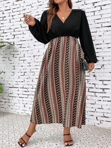 SHEIN LUNE Hơn In hoa Ditsy Surplice cổ Tay áo lồng đèn Đầm - Nhiều màu - Xem 5