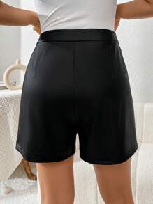 SHEIN Essnce Quần short pu xếp li cho nữ - màu đen - Xem 2