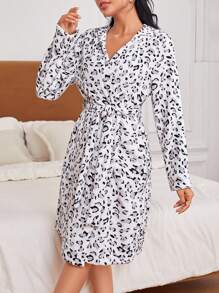 SHEIN 女式豹紋印花毛絨浴袍(配腰帶) - 彩色 - 查看 6