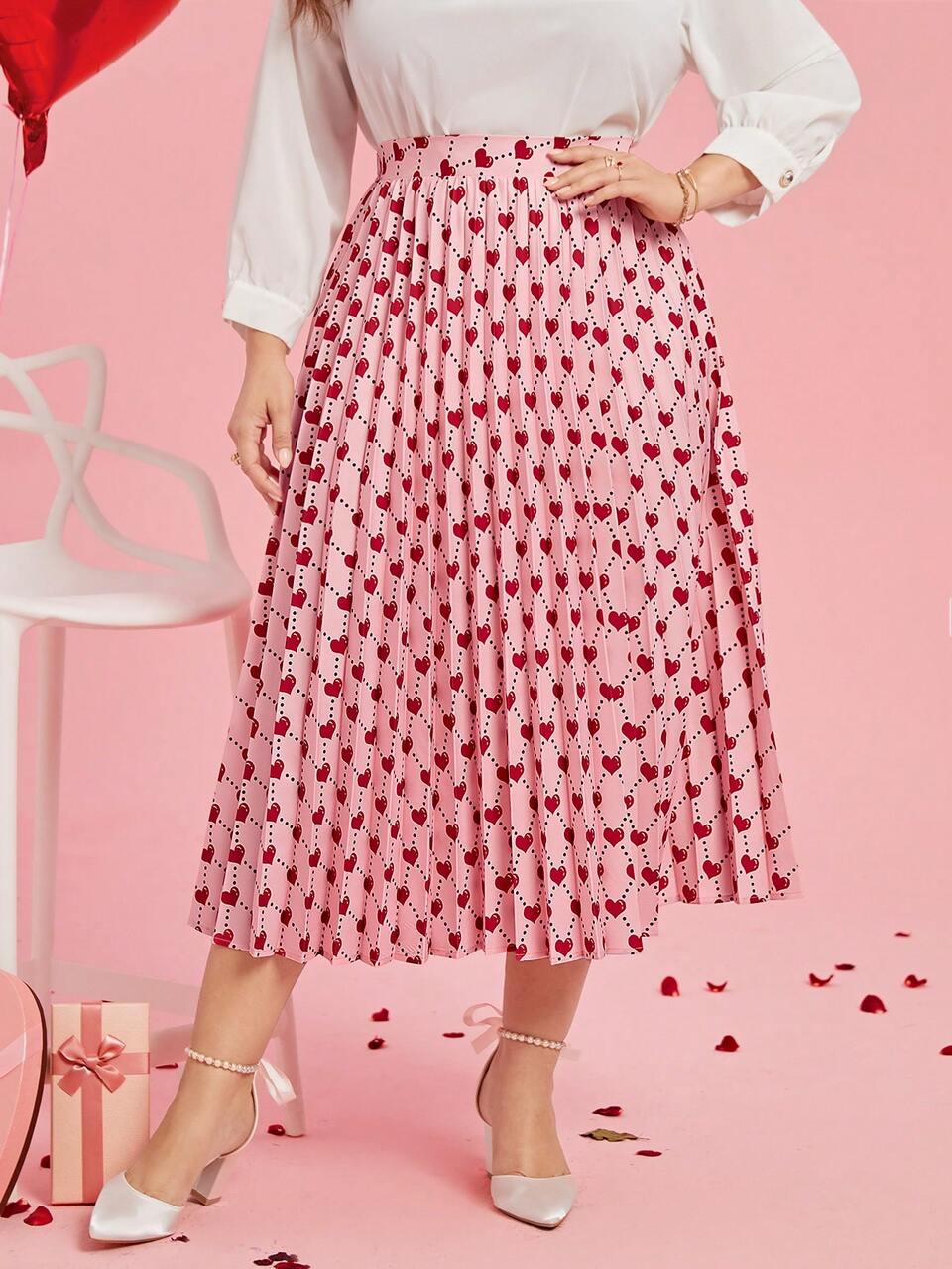 Plus Size Women Heart Pattern Pleated Skirt