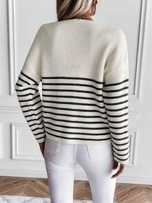 SHEIN Frenchy 條紋字母刺繡下擺放肩毛衣 - 黑色 - 查看 2