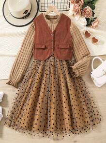 SHEIN 秋冬款鈕扣前背心+針織長袖愛心圖案蕾絲裙 - 卡其色 - 查看 3