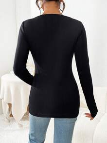 SHEIN Essnce 女式修身長款 T 卹,小 V 領,前開衩 - 黑色 - 查看 2