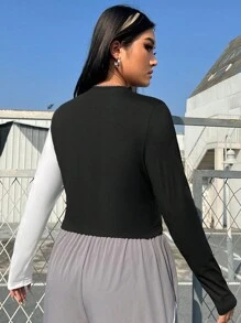 SHEIN EZwear Women's Plus Size Dual-color Skeleton Printed T-shirt - Black and White - View 2