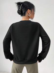 SHEIN Essnce Áo nỉ nữ cổ tròn tay dài in họa tiết tối giản giản dị, dáng rộng, thu đông - màu đen - Xem 2