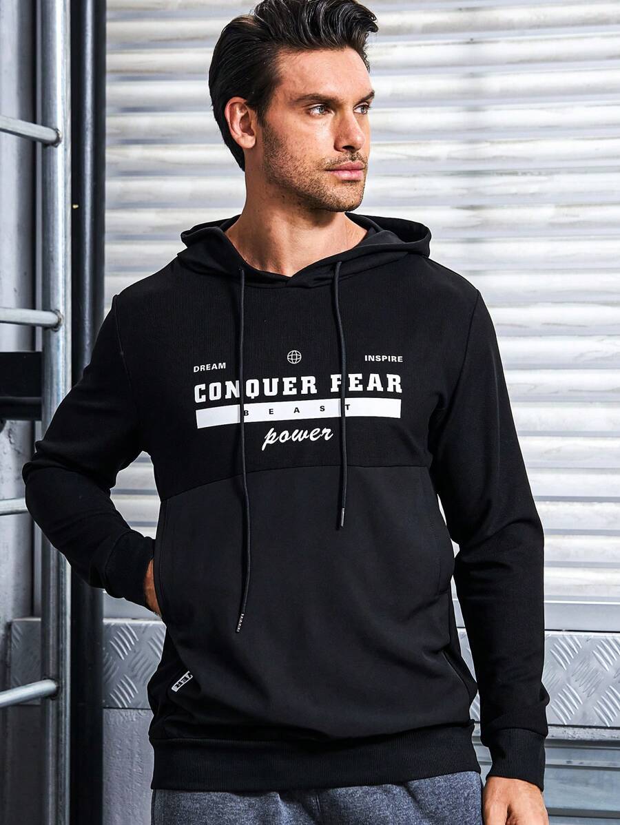 Manfinity Sport Corelite Áo nỉ thể thao nam có mũ trùm đầu, dây rút, họa tiết chữ cái. Áo nỉ nam. - màu đen - Xem 1