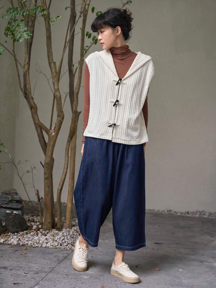 Women's Cable Knitted Hooded Jacket With Horn Button,Fall Clothes Vest