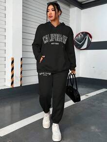 Flirla 大碼字母圖案袋鼠口袋落肩袖抽繩連帽衫和運動褲 - 黑色 - 查看 6