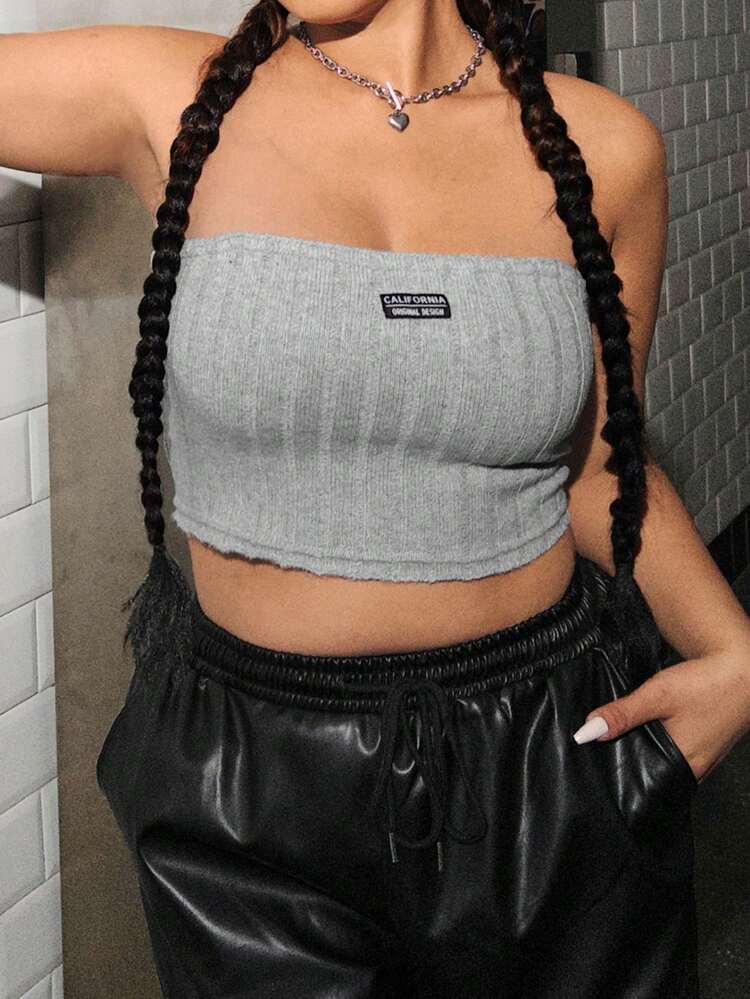 Plus Size Women's Knitted Tank Top With Alphabet Printed Pattern And Brooch