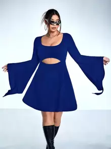 SHEIN ICON 大碼鐘形袖前鏤空緊身洋裝