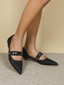 Thanh lịch Của phụ nữ Chống trượt Đen Búp bê Với Sáng bóng Nghiên cứu Kim loại Đồ trang trí Và Pointed Toe - màu đen - Xem 1