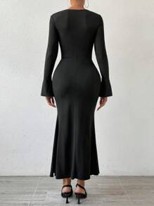 SHEIN Privé 魚尾裙搭配鈴襯袖,不含腰帶 - 黑色 - 查看 2