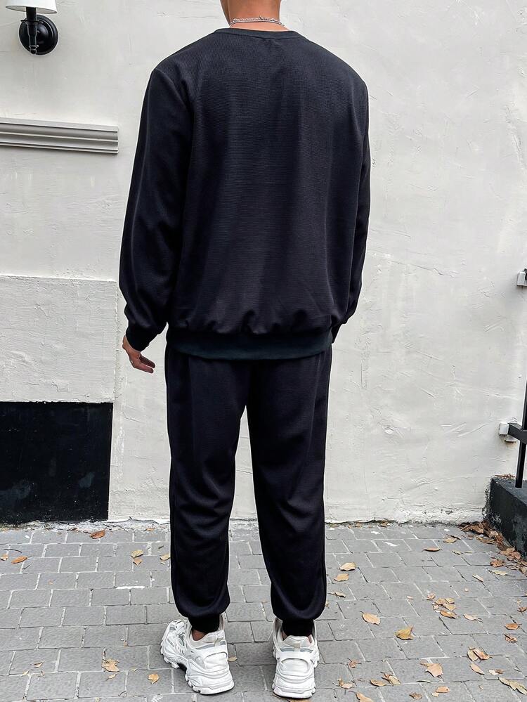 Men Plus Black Letter Print Sweatshirt And Sports Pants 2pcs/Set