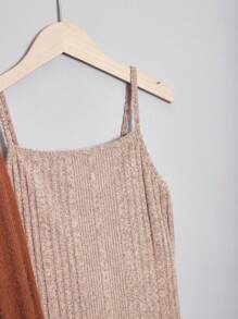 SHEIN 女童針織肋架連身裙,細肩帶和加厚針織外套帶氣球袖,雙重組合套裝 - 卡其色 - 查看 4