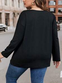 SHEIN CURVE+ 女式大碼愛心圖案v領長袖t恤 - 黑色 - 查看 2